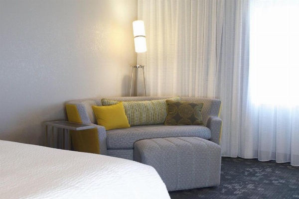 Courtyard by Marriott Asheville Airport image 21